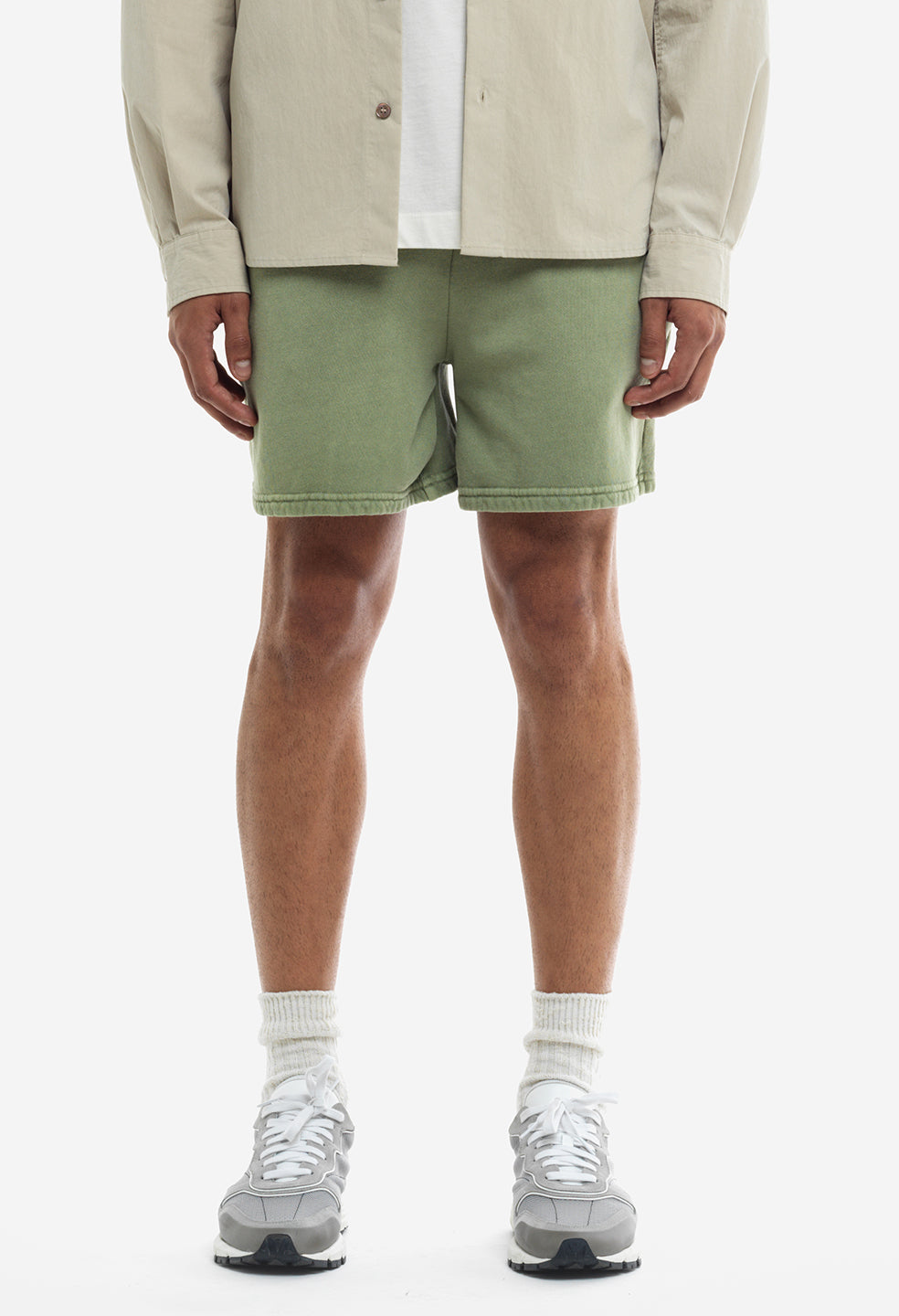 Homme Vêtements Shorts Shorts casual Short Interval en jersey Coton John Elliott pour homme en coloris Vert 