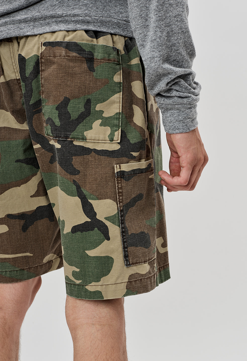 Utility Cargo Shorts / Camo